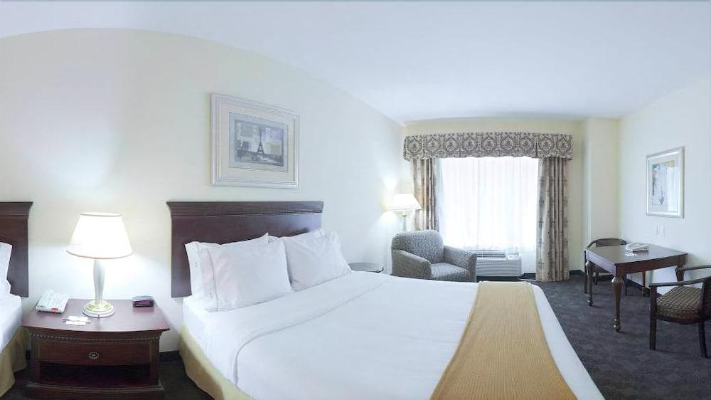 Holiday Inn Express Pearland By Ihg Екстериор снимка