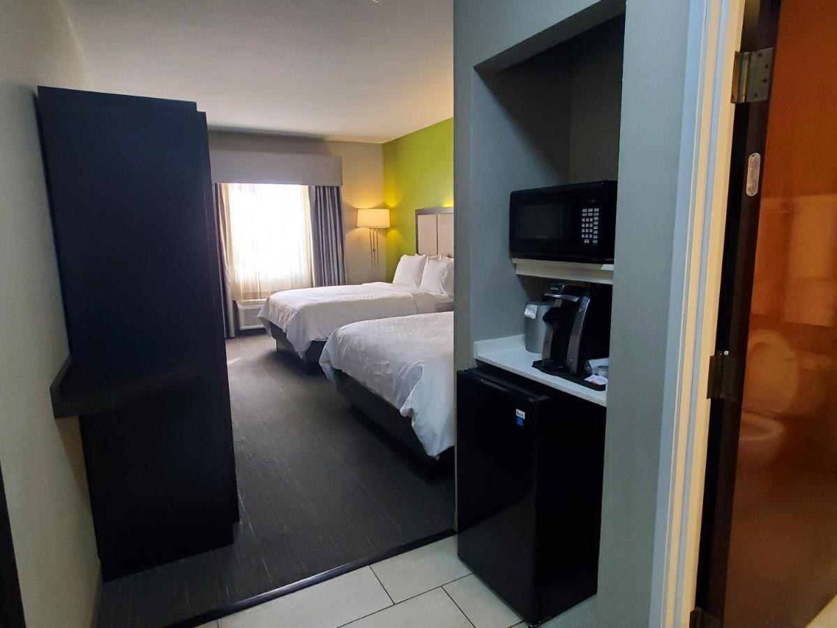 Holiday Inn Express Pearland By Ihg Екстериор снимка