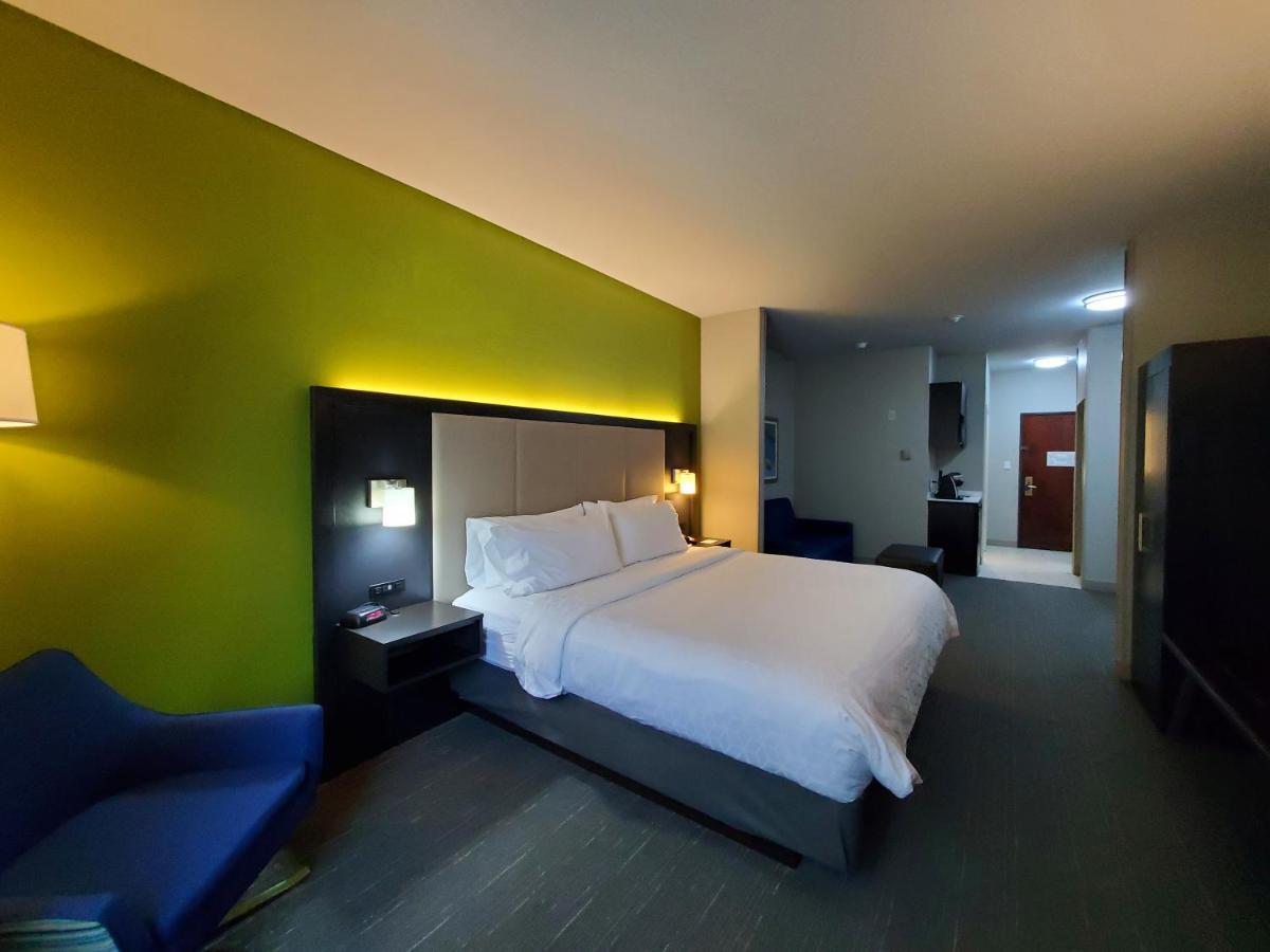 Holiday Inn Express Pearland By Ihg Екстериор снимка