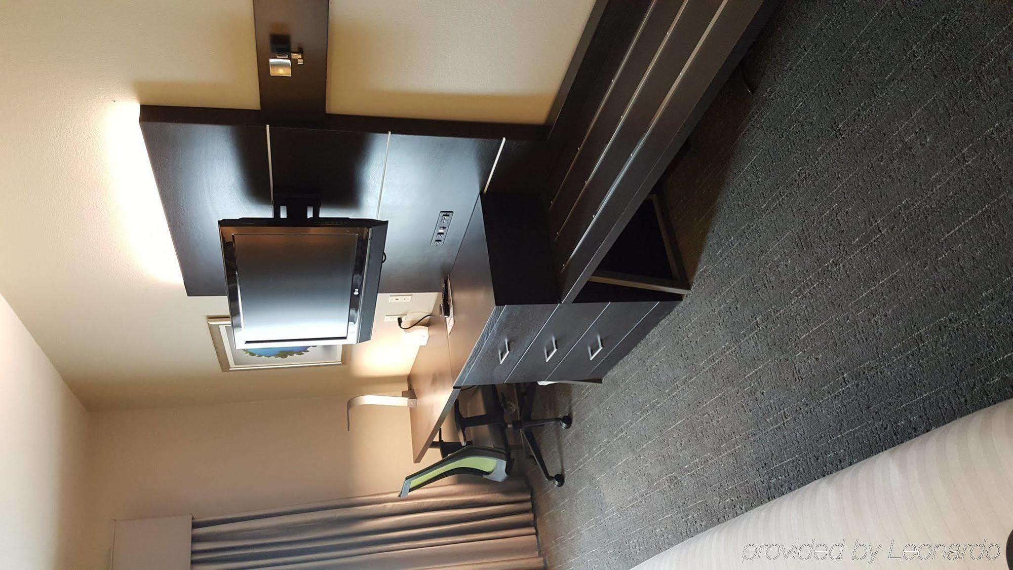 Holiday Inn Express Pearland By Ihg Екстериор снимка